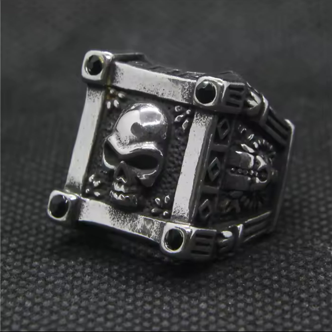Skull Bastion Ring