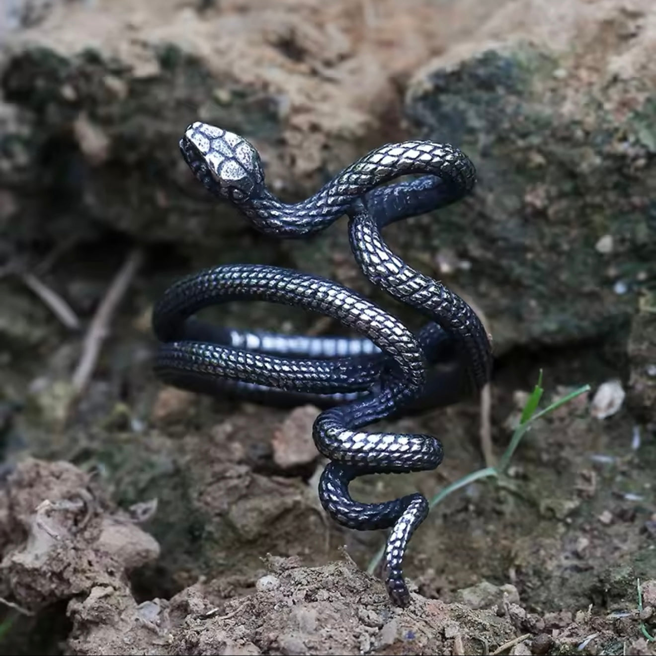 Viper’s Grace Ring