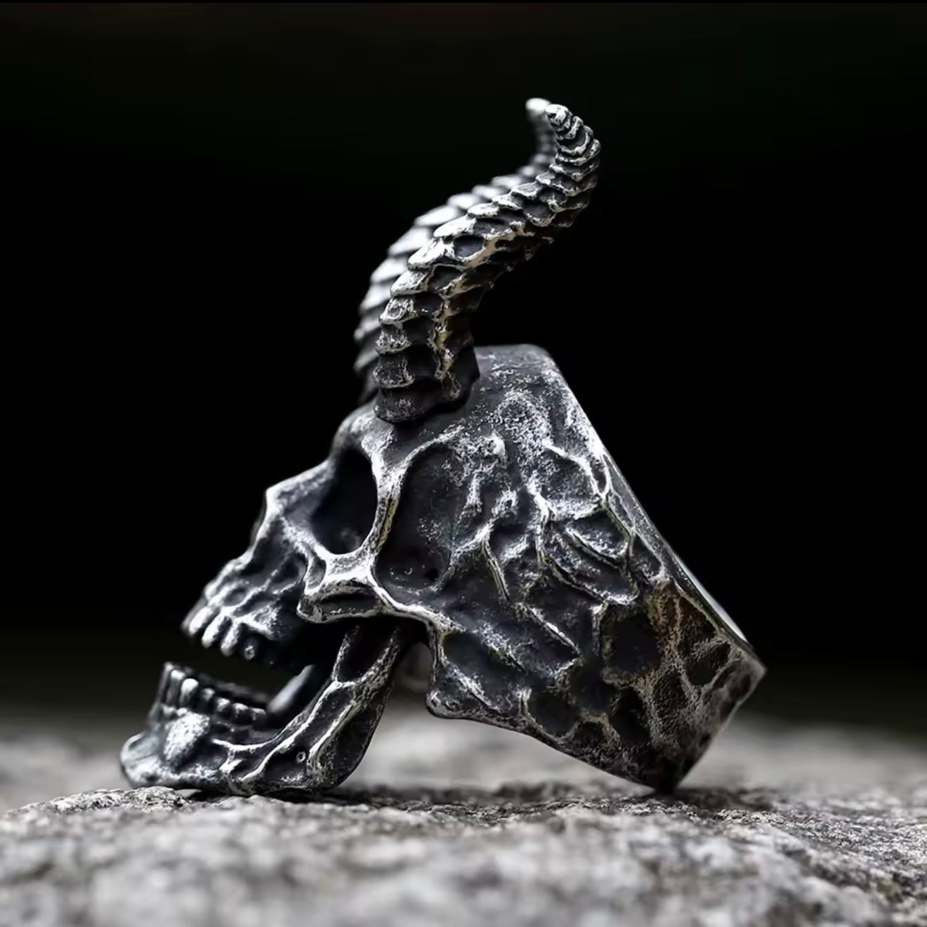 Infernal Skull Ring